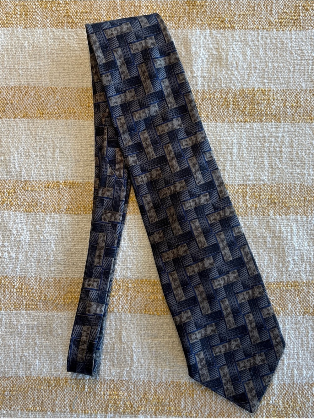 VITO RUFOLO COUTURE Silk Necktie ITALY Designer 58”L X 4”W Blue Brown Black